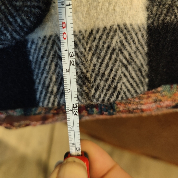 Eddie Bauer Medium plaid hooded jacket - Picture 7 of 7